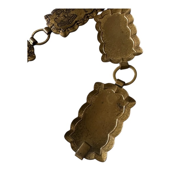 Vintage Egyptian Motif Chain link belt. - Picture 3 of 5